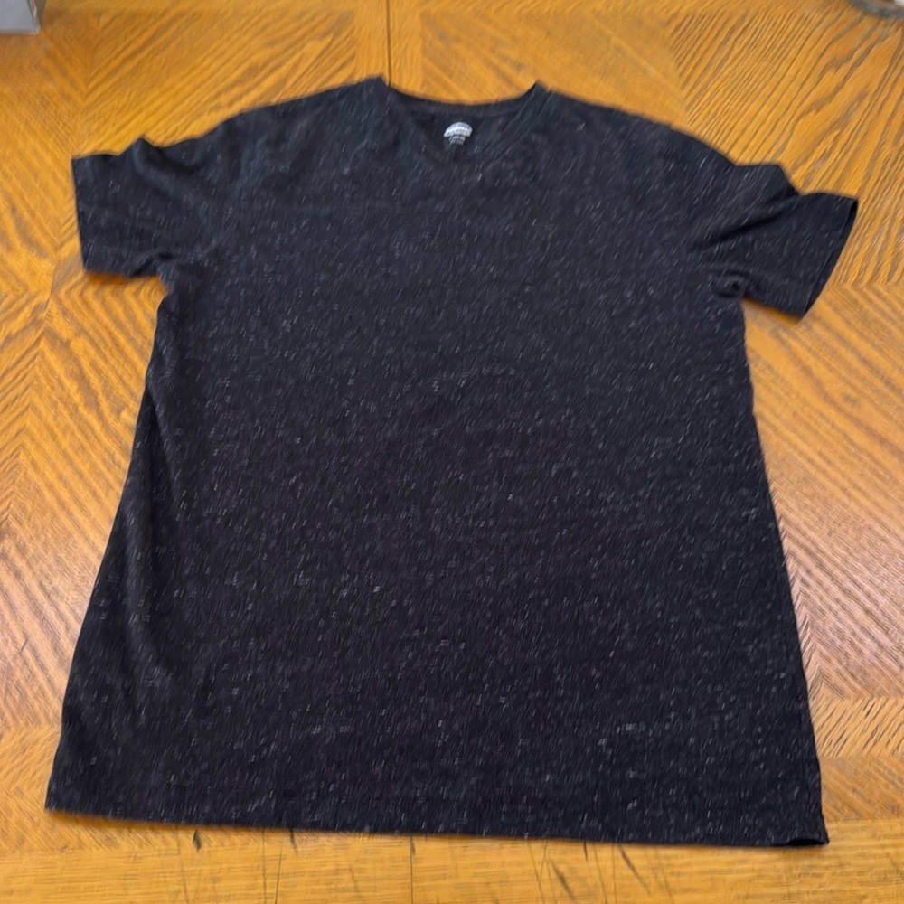 Old Navy short sleeve v neck